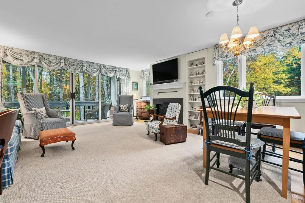 54 Brookside Drive Stratham NH 03885