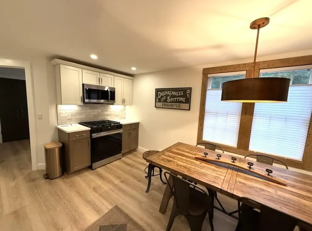 2895 White Mountain Highway Conway NH 03860