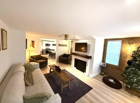 2895 White Mountain Highway Conway NH 03860