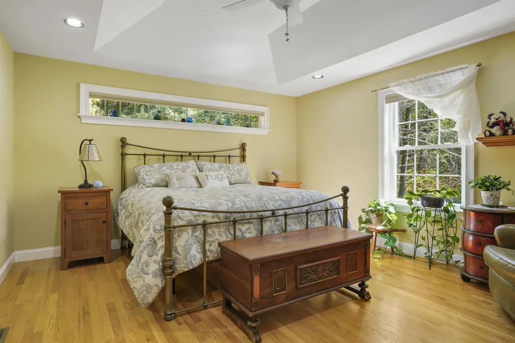 18 Huckins Road Madbury NH 03823