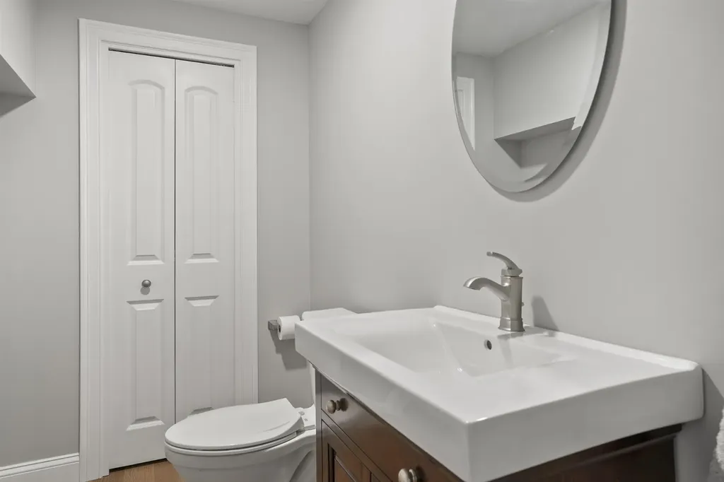 18 Huckins Road Madbury NH 03823