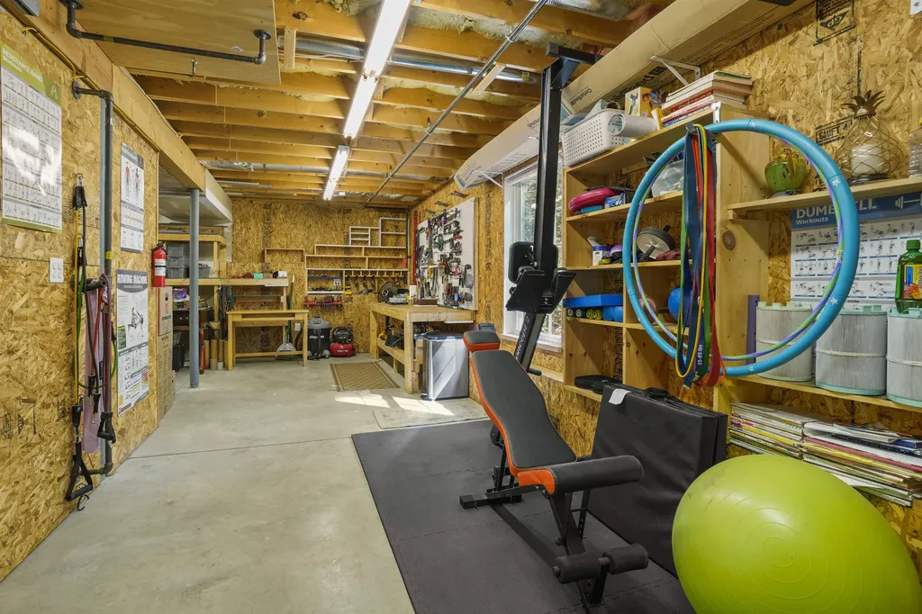 18 Huckins Road Madbury NH 03823