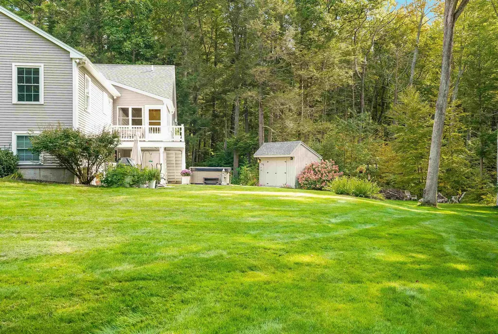 18 Huckins Road Madbury NH 03823