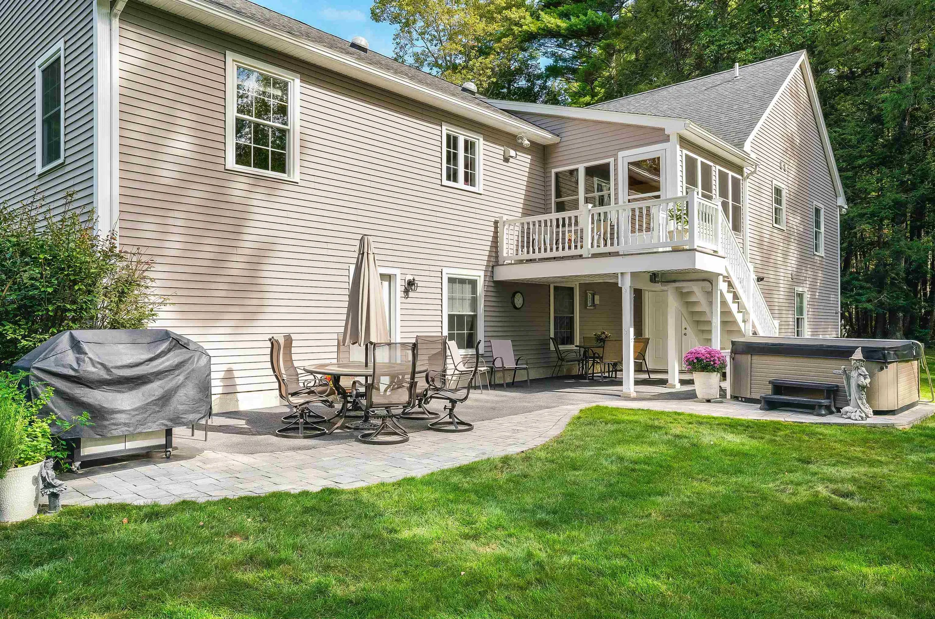 18 Huckins Road Madbury NH 03823
