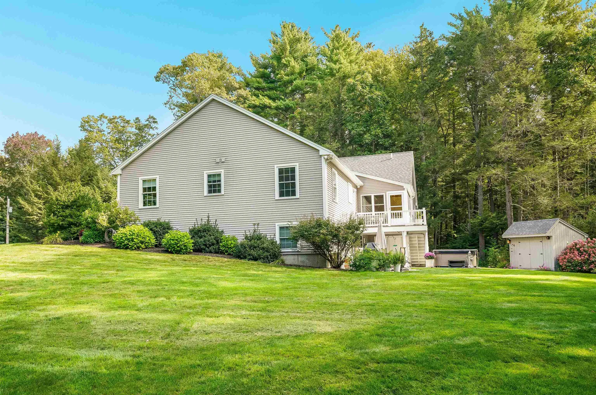 18 Huckins Road Madbury NH 03823