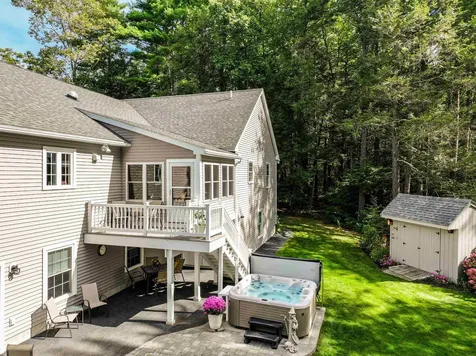 18 Huckins Road Madbury NH 03823
