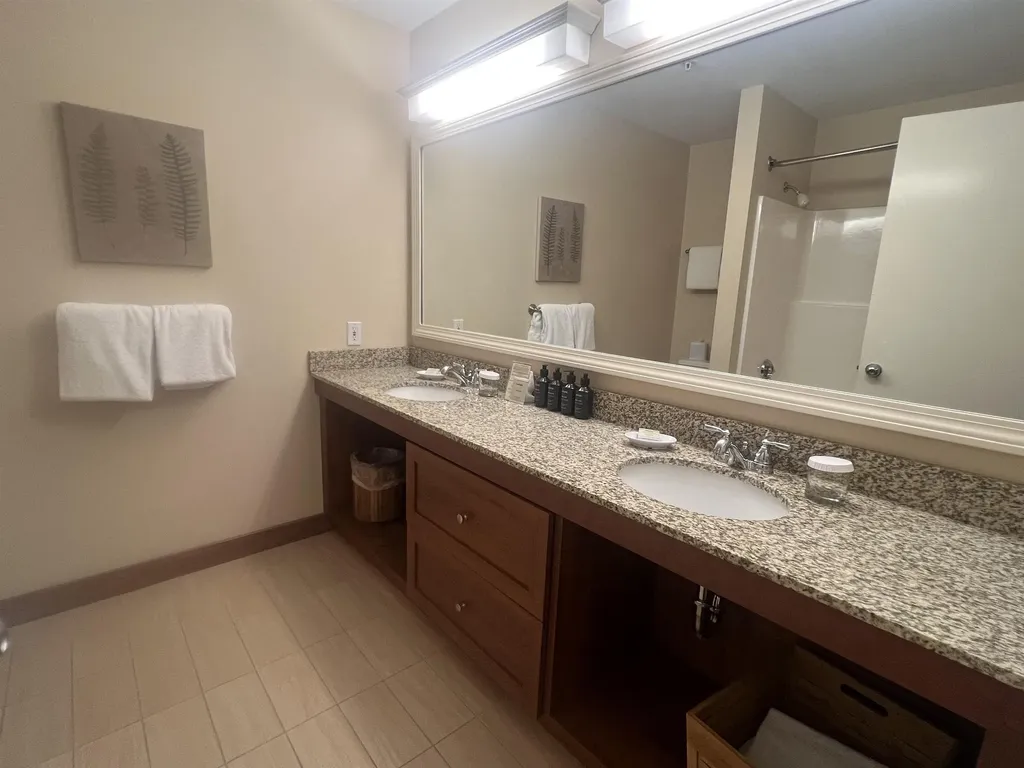 230, Qtr 2 Grand Summit Way Dover VT 05356