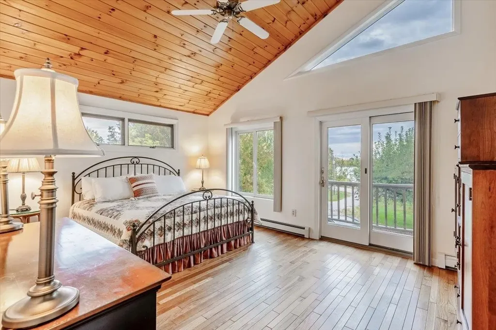 120 Poor Farm Road Alburgh VT 05440