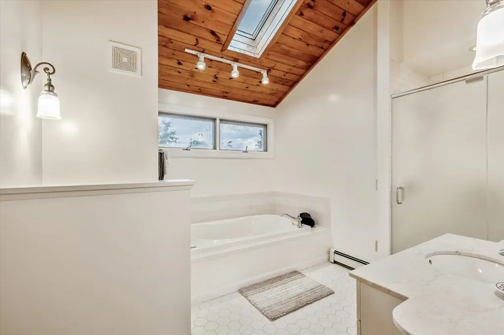 120 Poor Farm Road Alburgh VT 05440