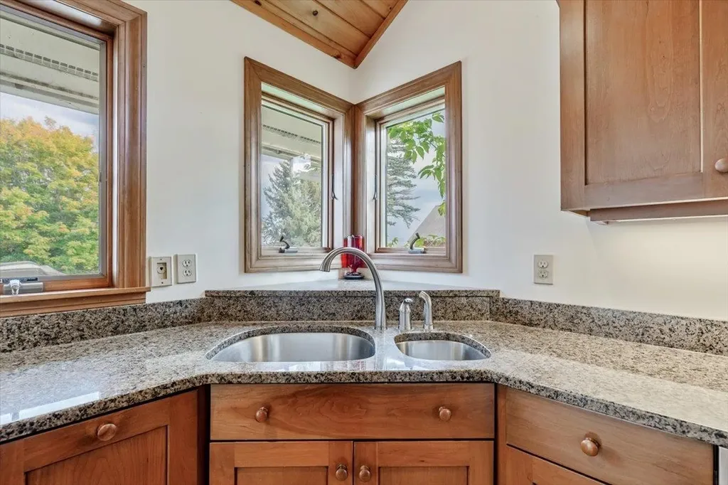 120 Poor Farm Road Alburgh VT 05440