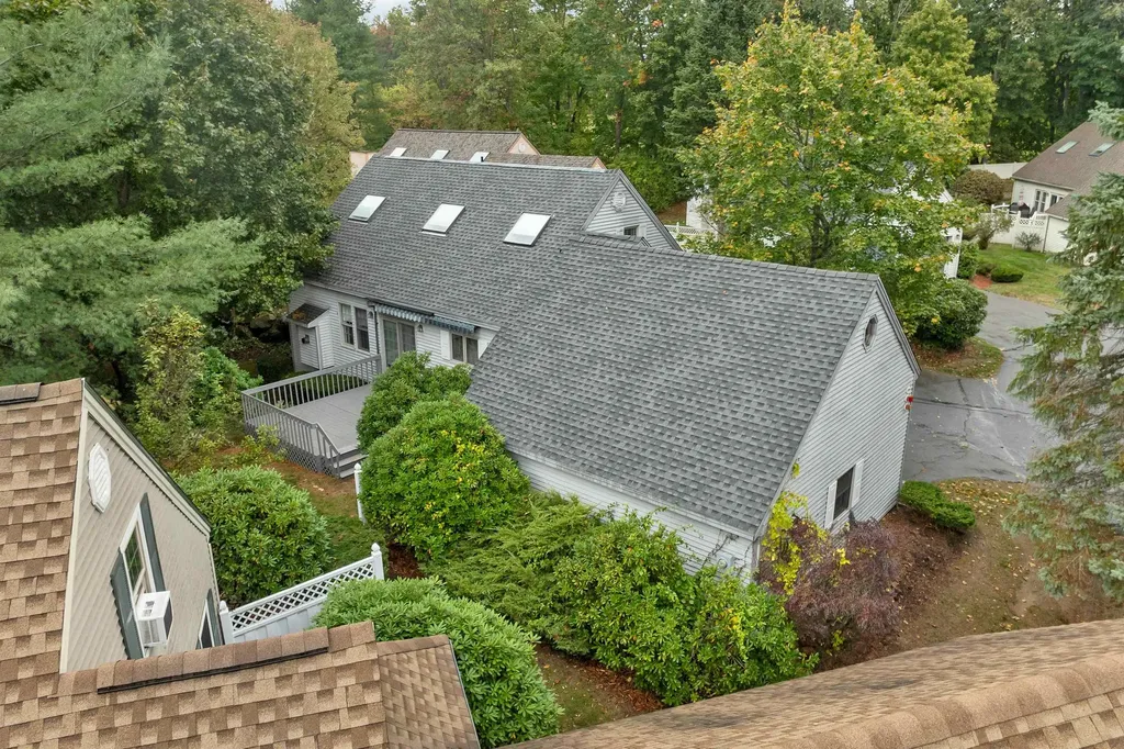 1480 Old North Main Street Laconia NH 03246