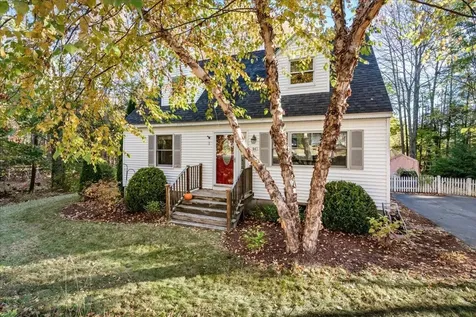 54 Ledgeview Drive Rochester NH 03839