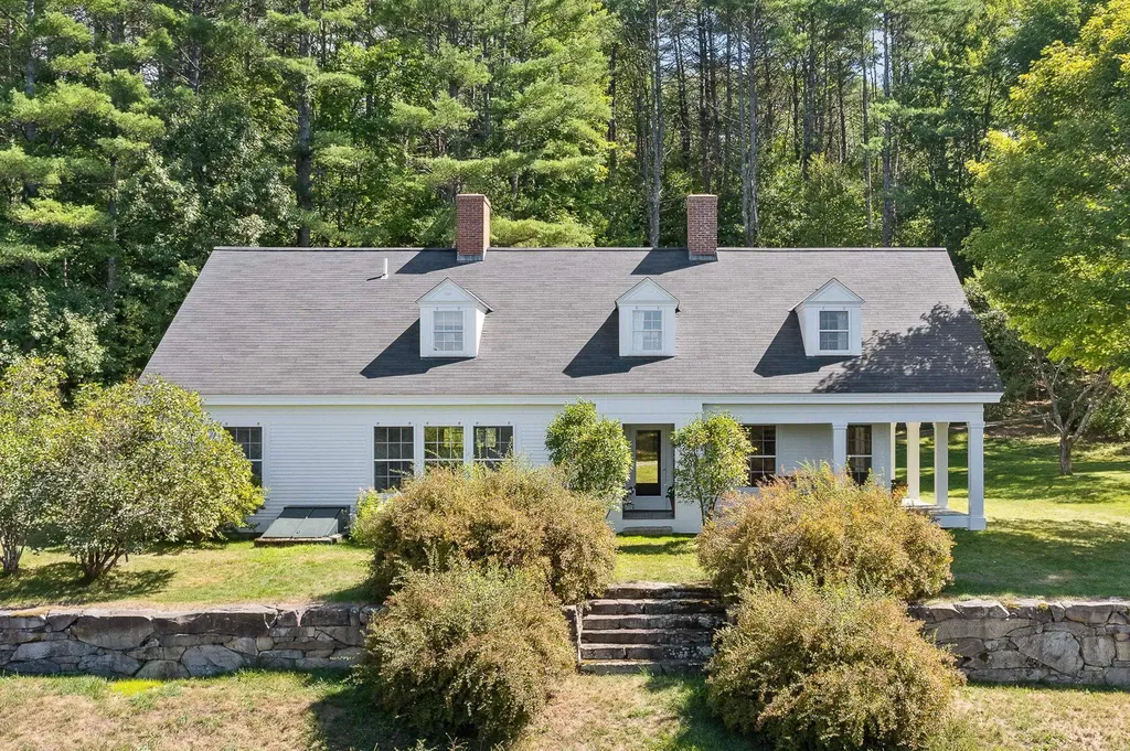 97 Quinibeck Road Thetford VT 05075-0000