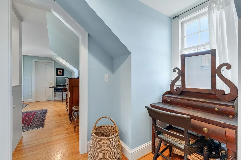 97 Quinibeck Road Thetford VT 05075-0000