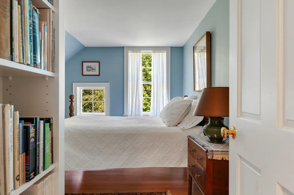 97 Quinibeck Road Thetford VT 05075-0000