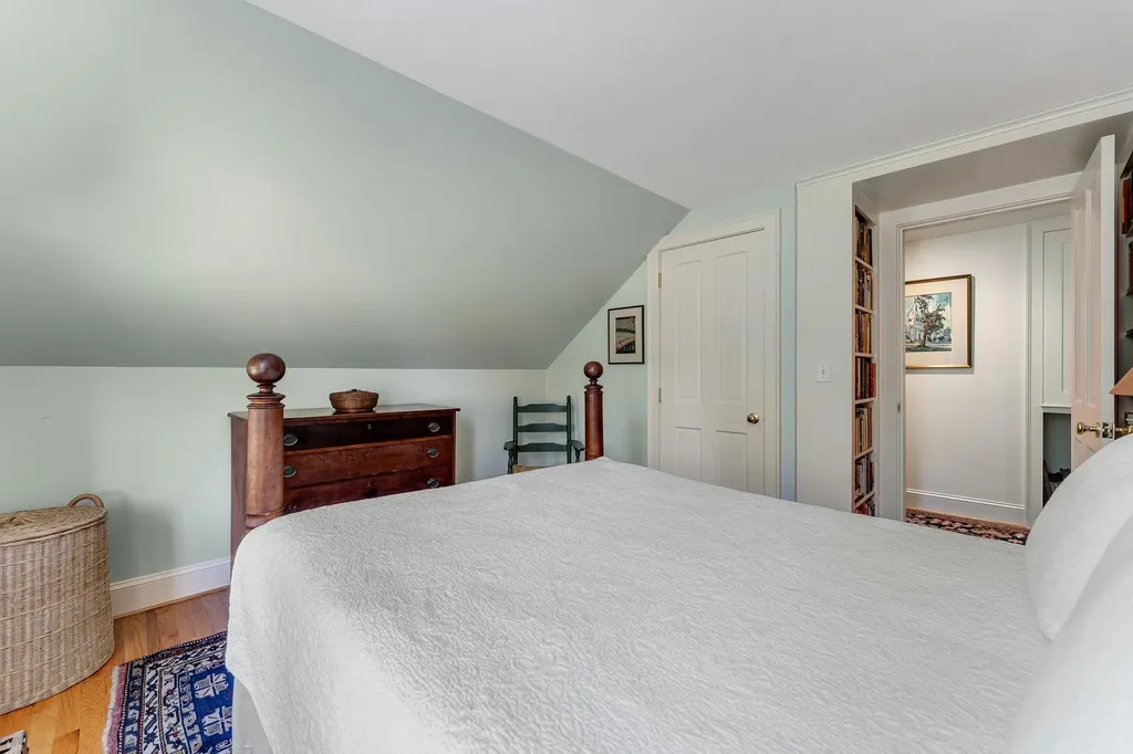 97 Quinibeck Road Thetford VT 05075-0000