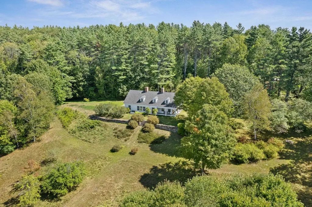 97 Quinibeck Road Thetford VT 05075-0000