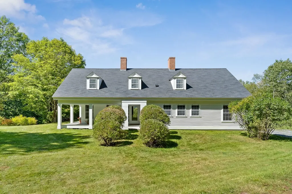 97 Quinibeck Road Thetford VT 05075-0000