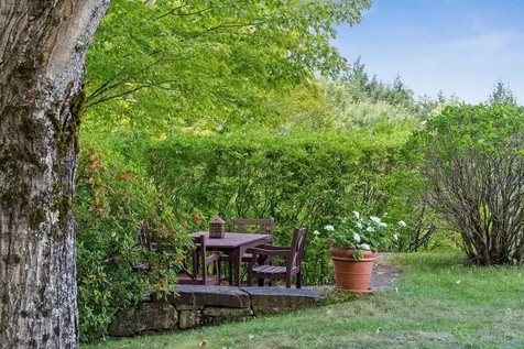 97 Quinibeck Road Thetford VT 05075-0000