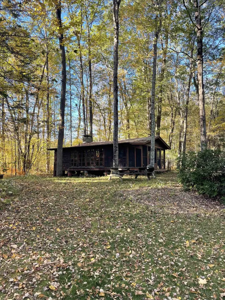 468 Park Laughton Road Dummerston VT 05346