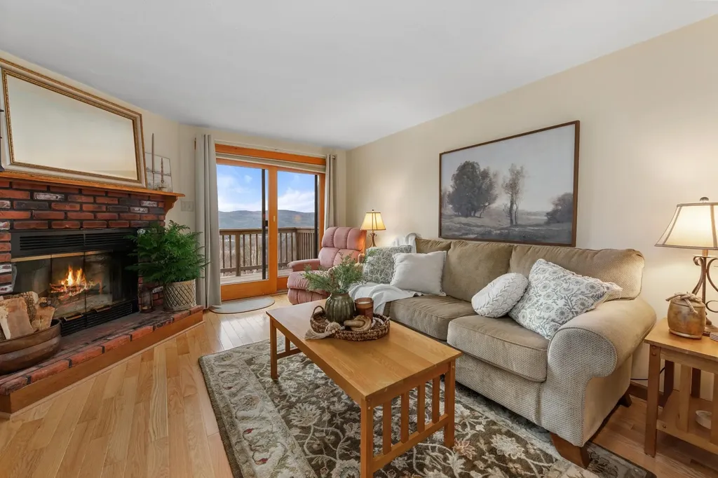 182 Pinnacle Road Campton NH 03285