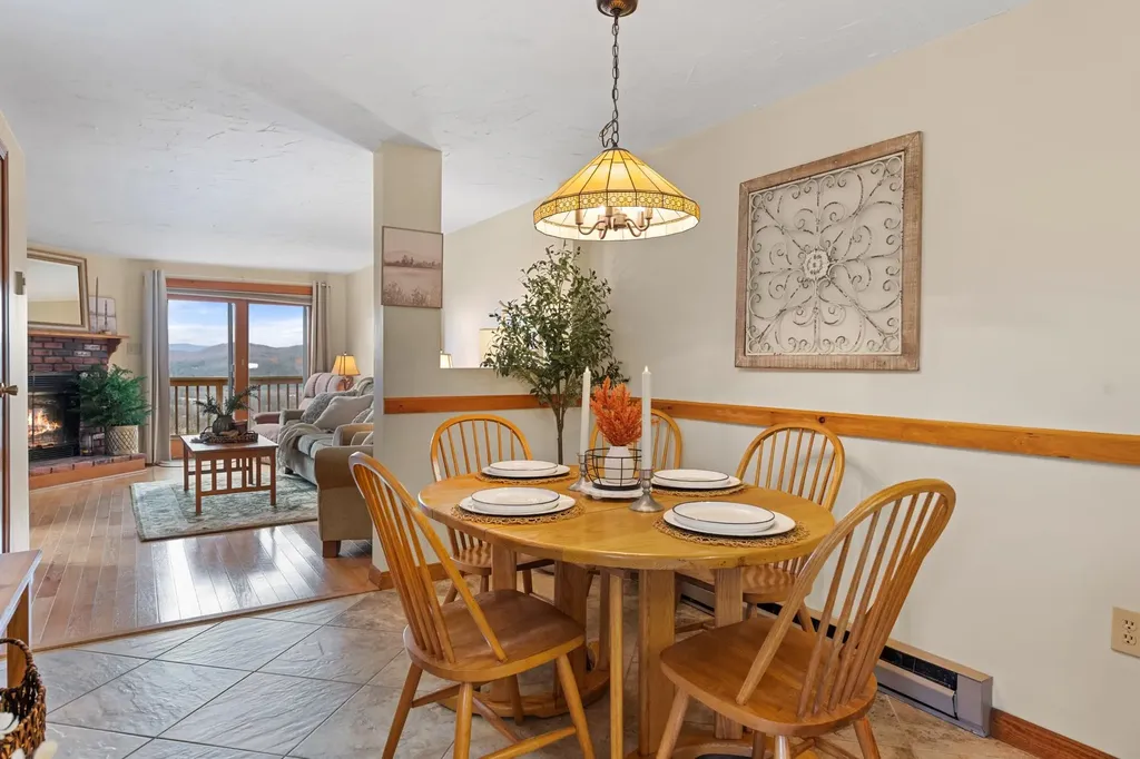 182 Pinnacle Road Campton NH 03285