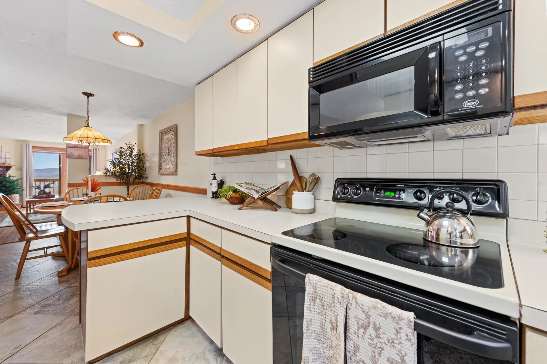 182 Pinnacle Road Campton NH 03285