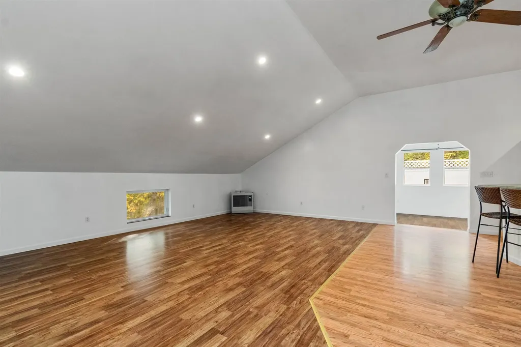 97 Bittersweet Hill Hinesburg VT 05461