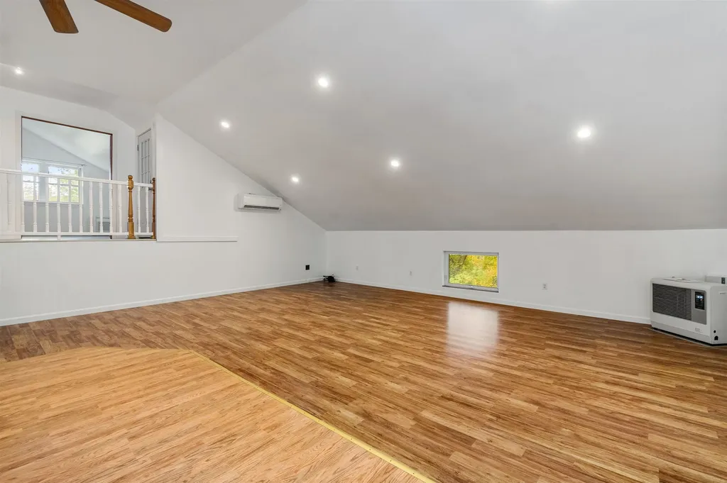 97 Bittersweet Hill Hinesburg VT 05461