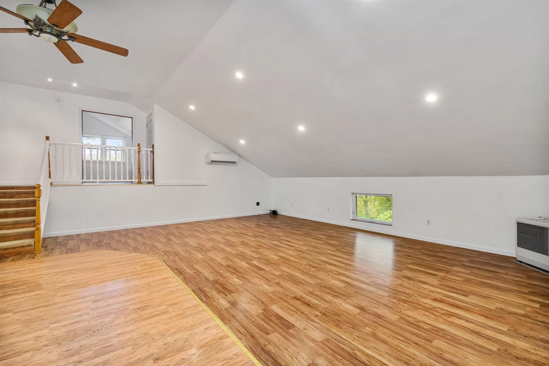 97 Bittersweet Hill Hinesburg VT 05461