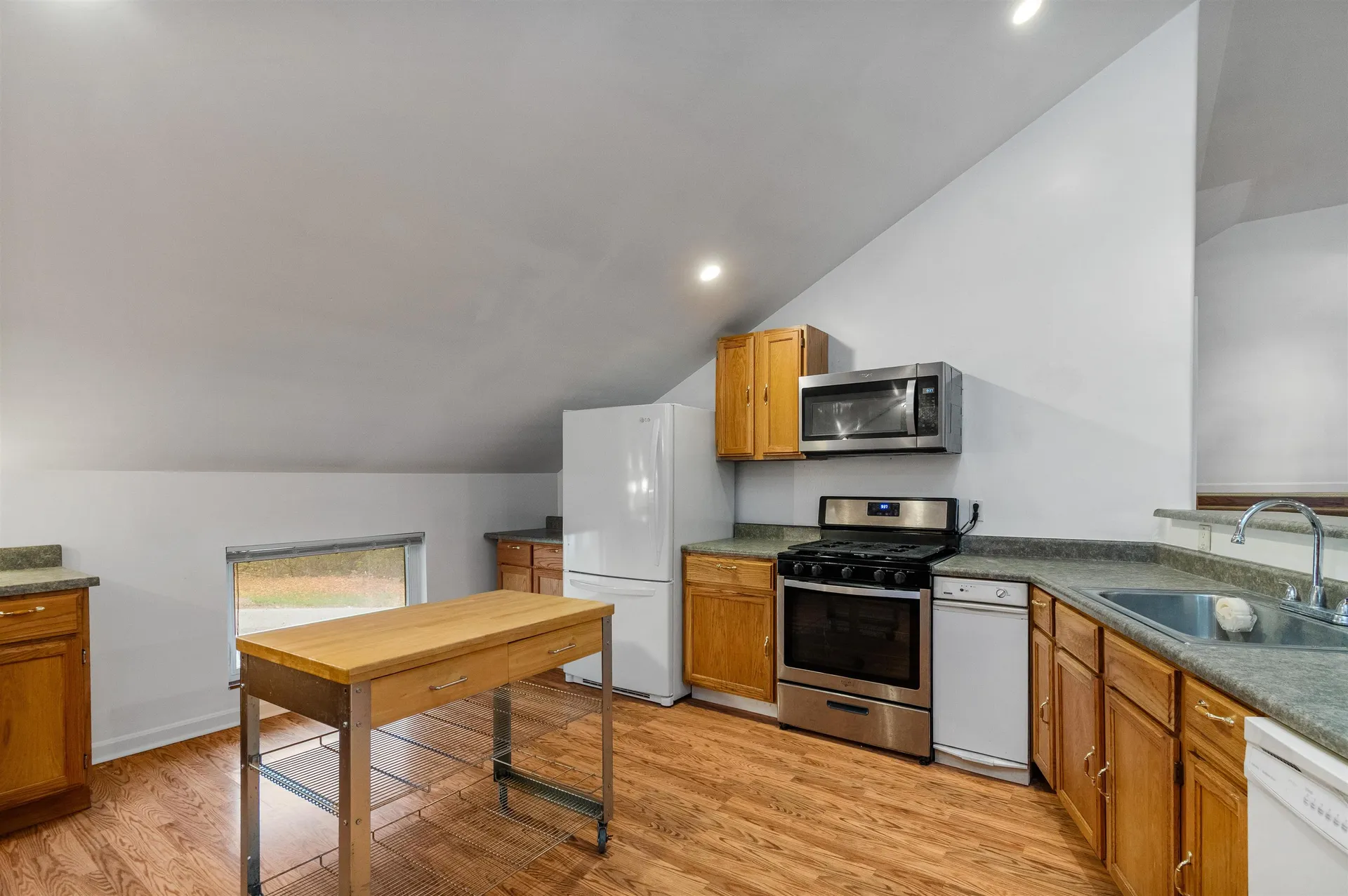 97 Bittersweet Hill Hinesburg VT 05461