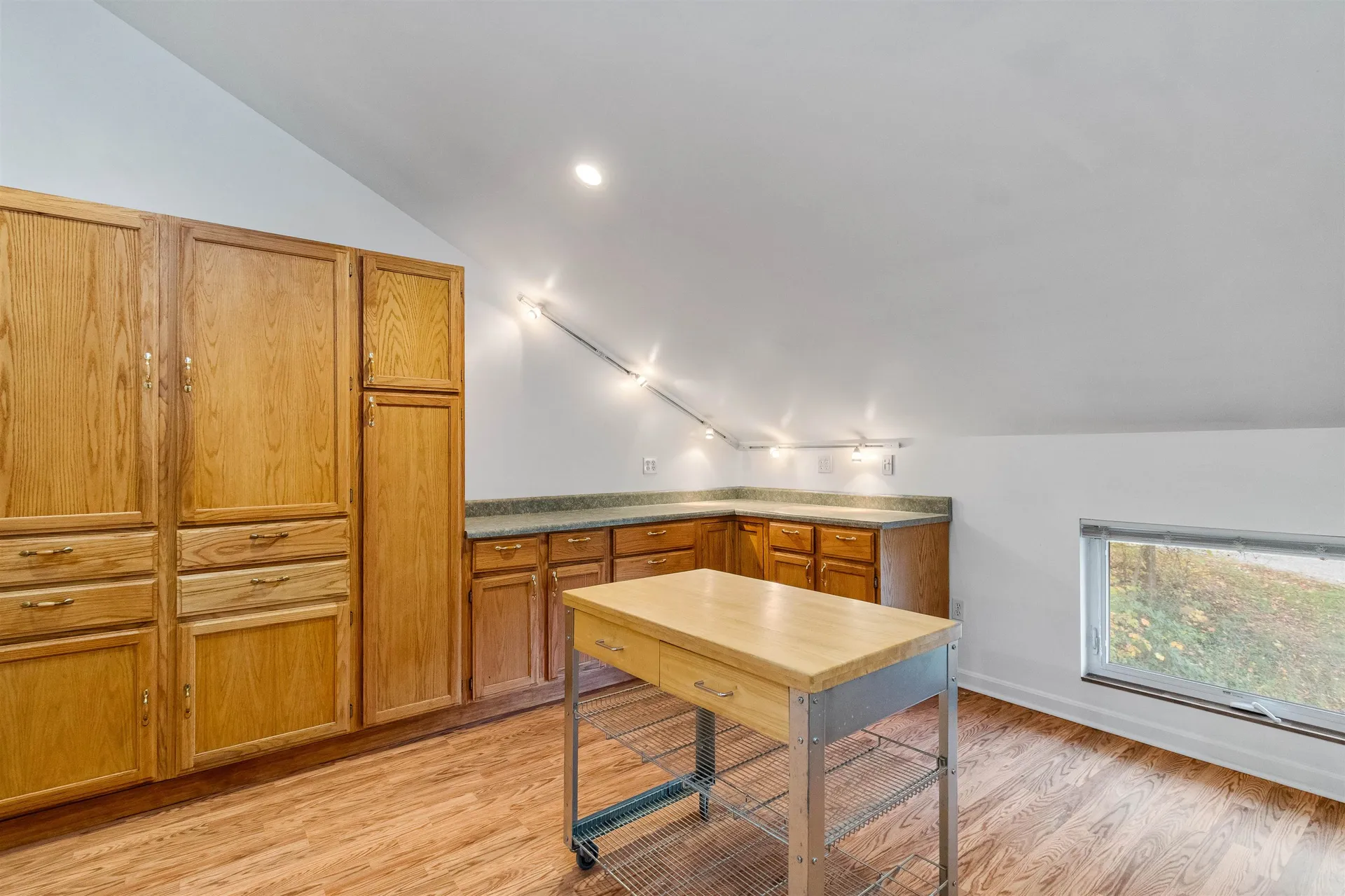 97 Bittersweet Hill Hinesburg VT 05461