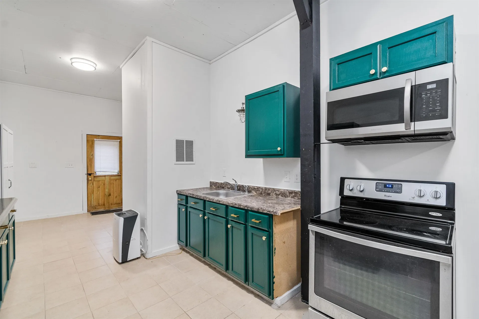 97 Bittersweet Hill Hinesburg VT 05461