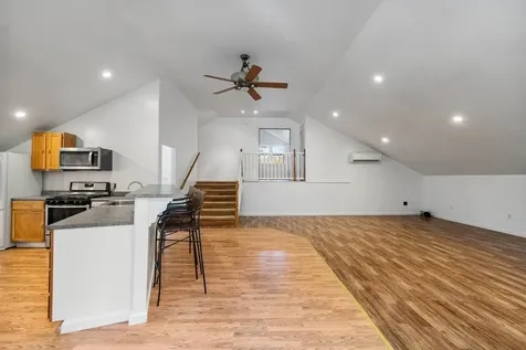 97 Bittersweet Hill Hinesburg VT 05461