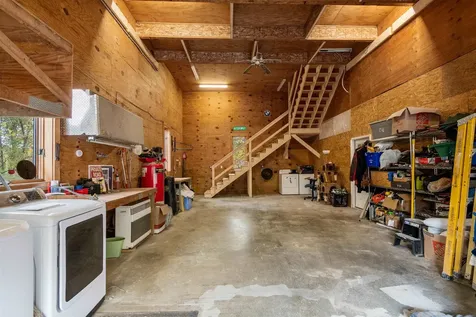 97 Bittersweet Hill Hinesburg VT 05461