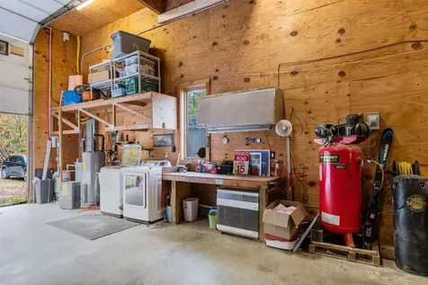 97 Bittersweet Hill Hinesburg VT 05461