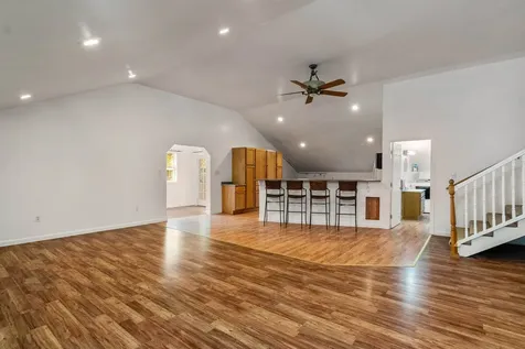 97 Bittersweet Hill Hinesburg VT 05461