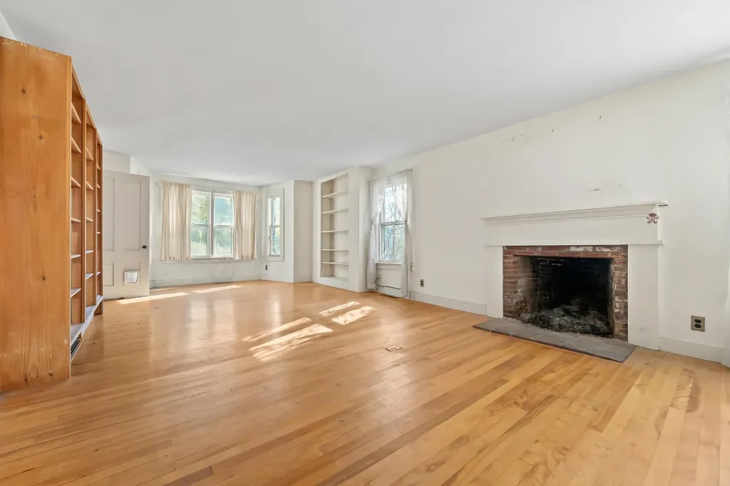 1318 Route 117 Sugar Hill NH 03586