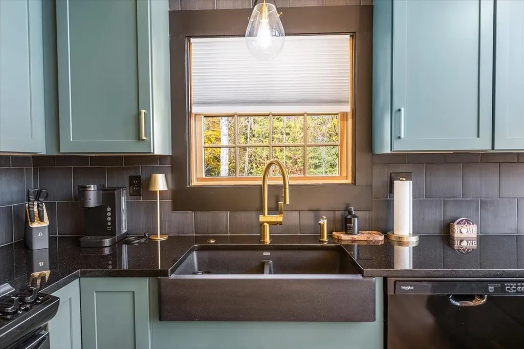 135 Lakeside Drive Haverhill NH 03765