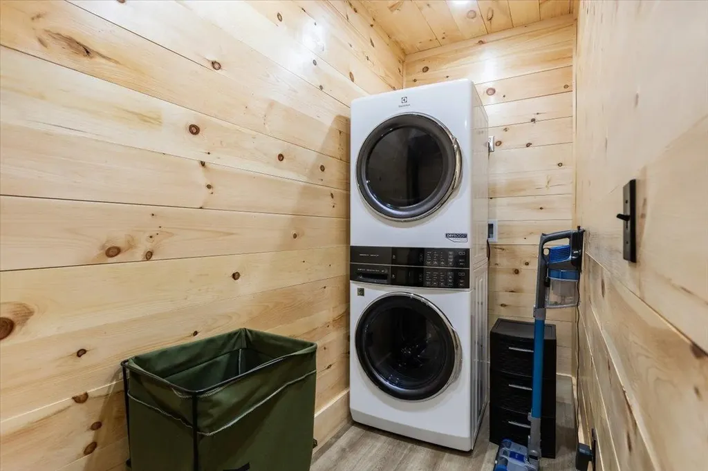 135 Lakeside Drive Haverhill NH 03765