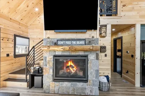 135 Lakeside Drive Haverhill NH 03765