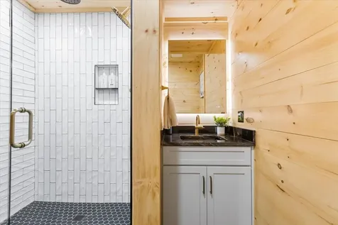 135 Lakeside Drive Haverhill NH 03765