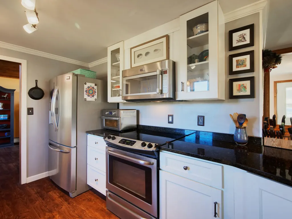 133R Stratham Heights Road Stratham NH 03885