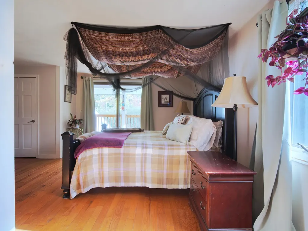 133R Stratham Heights Road Stratham NH 03885