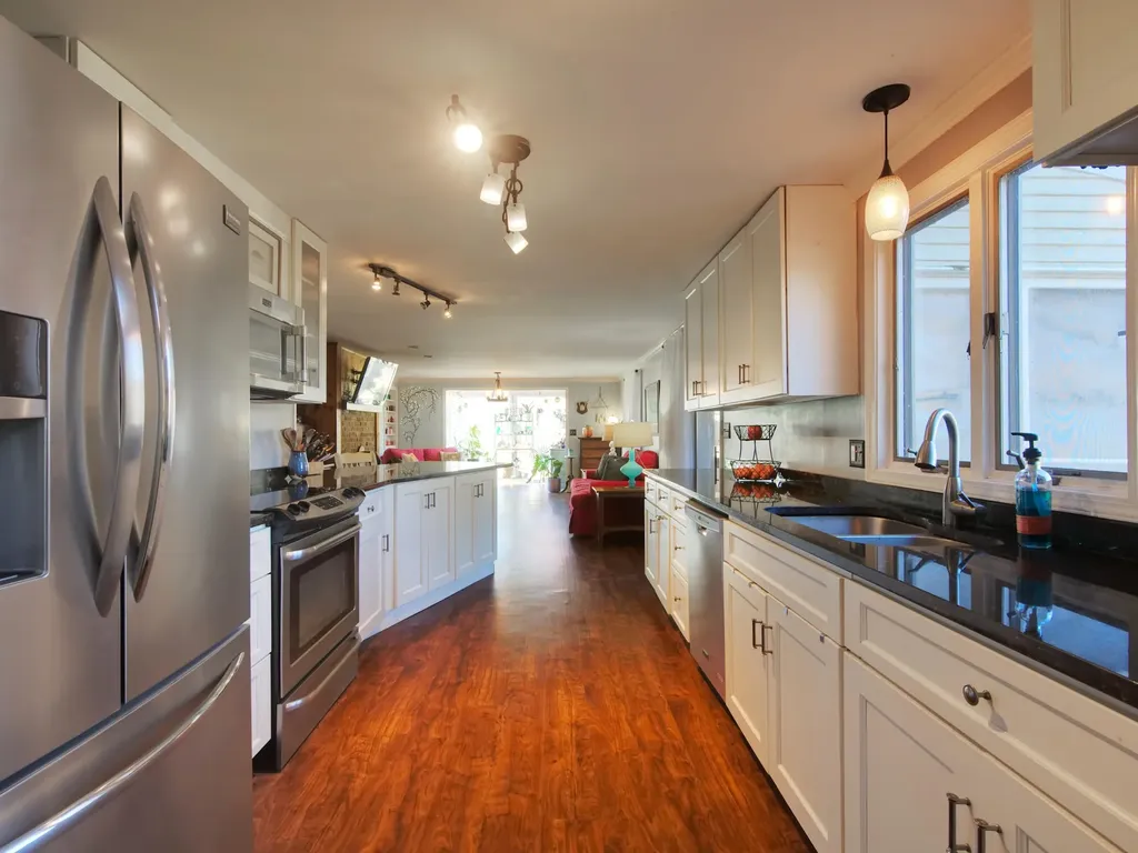 133R Stratham Heights Road Stratham NH 03885