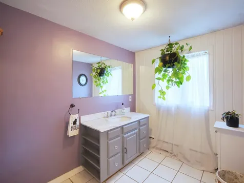 133R Stratham Heights Road Stratham NH 03885