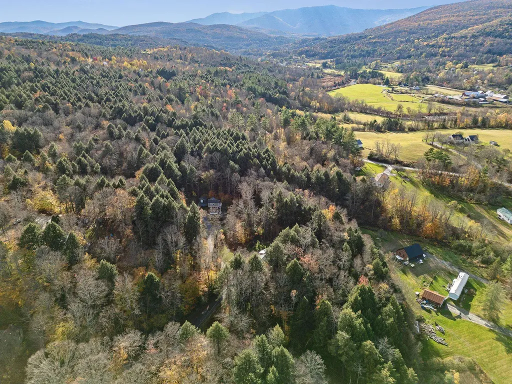 78 Pinebrook Road Waitsfield VT 05673