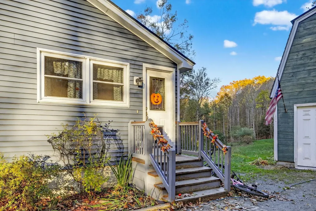 45 East Road Cornish NH 03745