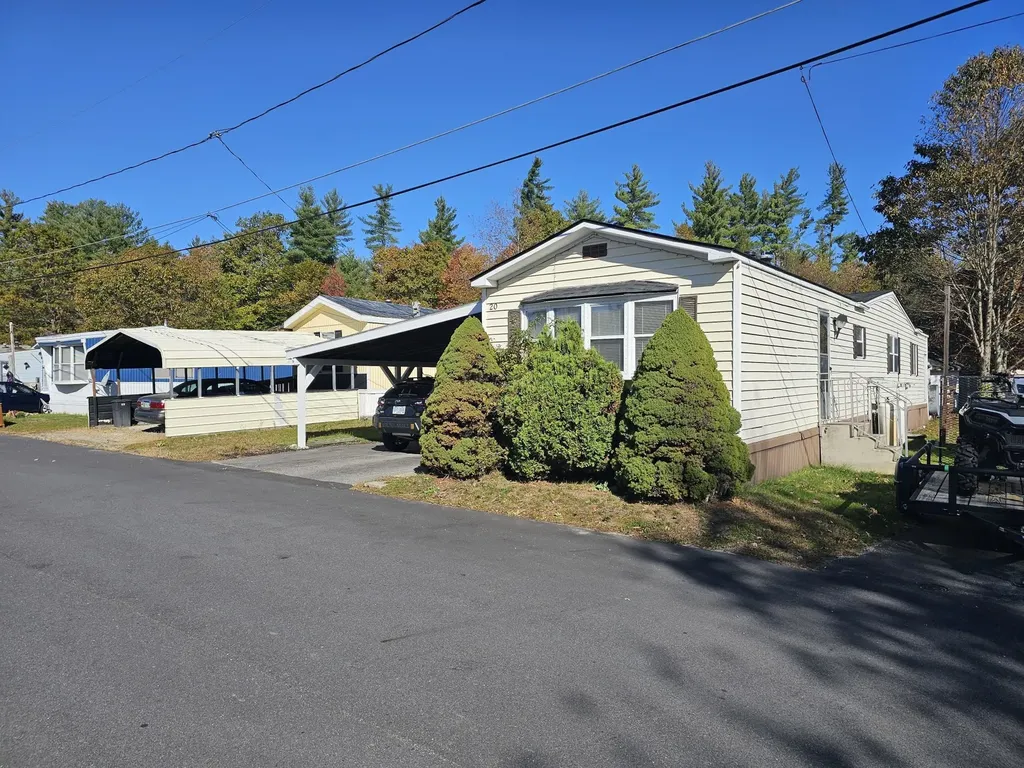 20 Anthony Circle Swanzey NH 03469