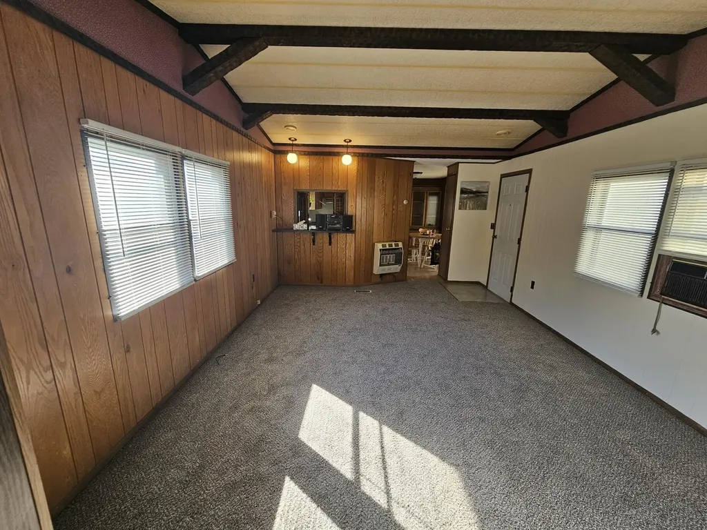 20 Anthony Circle Swanzey NH 03469